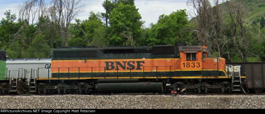 BNSF 1833